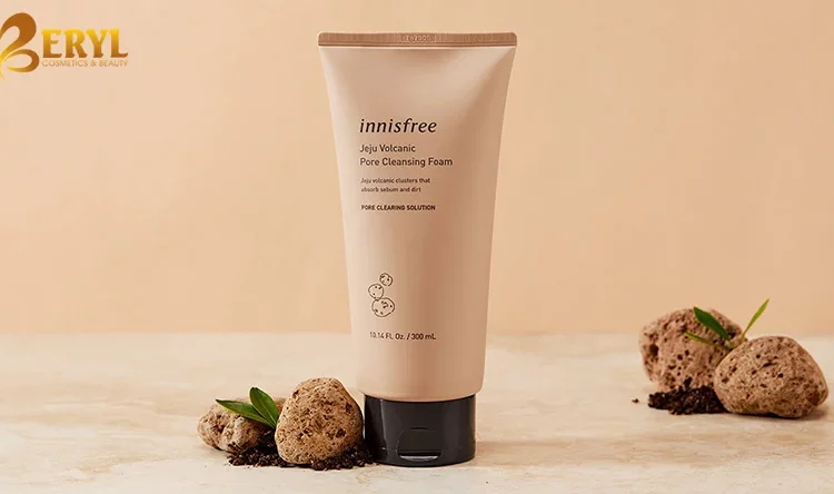 Sữa rửa mặt Innisfree Jeju Volcanic Pore Cleansing Foam